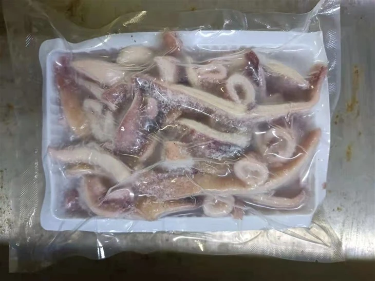 Frozen Squid Wing Ring